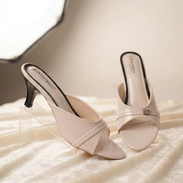 Cream Party Wear Kitten Heels